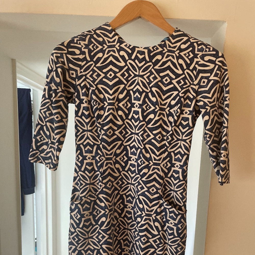 3 quarter sleeve dress with pockets